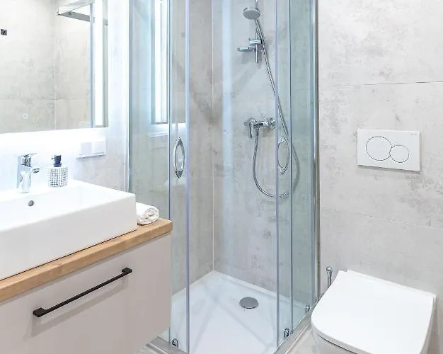 Slowackiego 5b, * קרפאז'