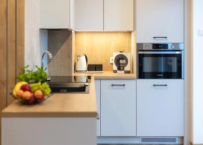 Slowackiego 5b, * קרפאז'